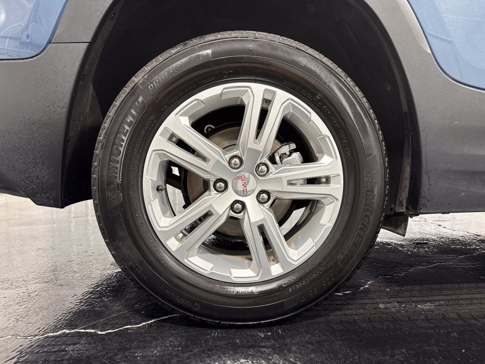 Used 2024 GMC Terrain SLE FWD image 8