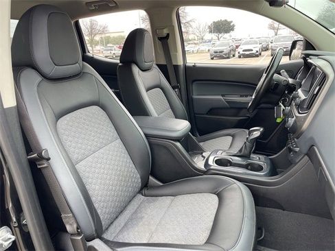 Used 2022 Chevrolet Colorado Z71 image 27