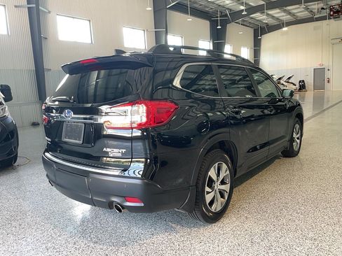 Used 2023 Subaru Ascent Premium w/ Convenience Package AWD/4WD image 16