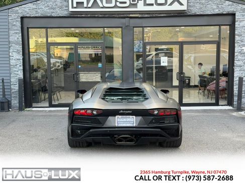 Used 2018 Lamborghini Aventador S AWD/4WD image 34