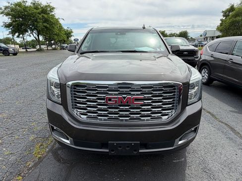 Used 2019 GMC Yukon Denali w/ Denali Ultimate Package AWD/4WD image 3