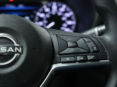 Used 2024 Nissan Sentra SV image 33