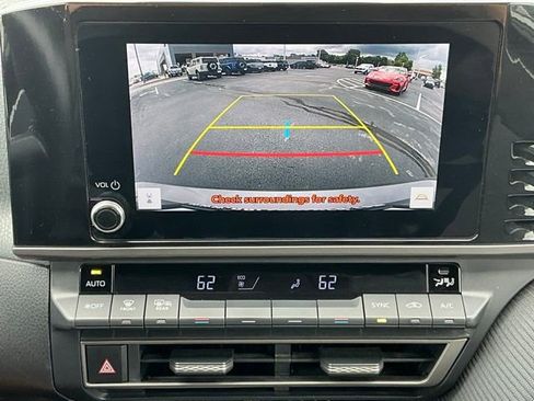 Used 2025 Toyota Camry SE FWD image 20