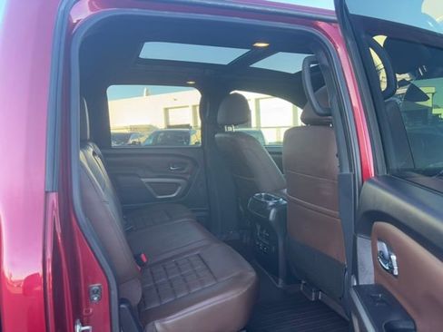 Used 2021 Nissan Titan Platinum Reserve w/ Moonroof Package image 25