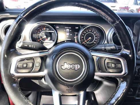 Used 2020 Jeep Gladiator Overland image 14