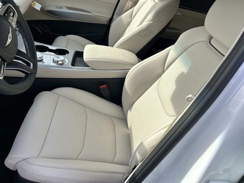 New 2026 Genesis GV70 2.5T Select image 16