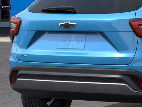 New 2026 Chevrolet Trax LT w/ Driver Confidence Package image 14