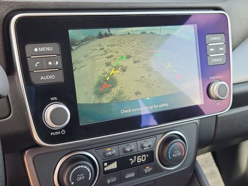 Used 2025 Nissan Leaf S FWD image 20