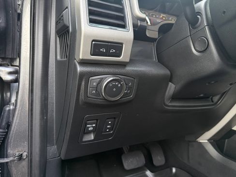 Used 2020 Ford F150 Lariat w/ Equipment Group 502A Luxury AWD/4WD image 23