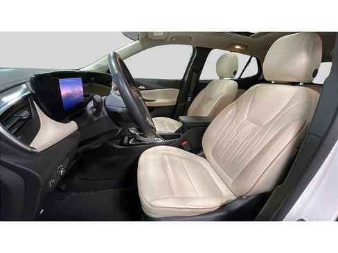 Used 2024 Buick Encore GX Avenir w/ Avenir Technology Package image 12