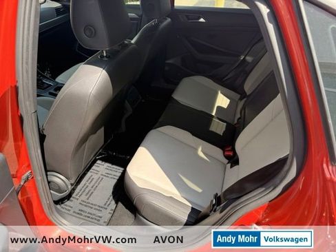 Used 2019 Volkswagen Jetta R-Line w/ R-Line Cold Weather Package FWD image 21