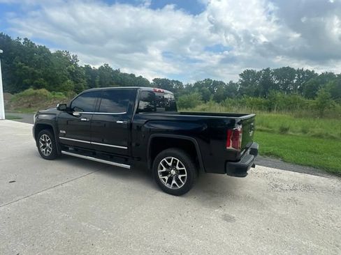 Used 2016 GMC Sierra 1500 SLT w/ All-Terrain Package AWD/4WD image 9