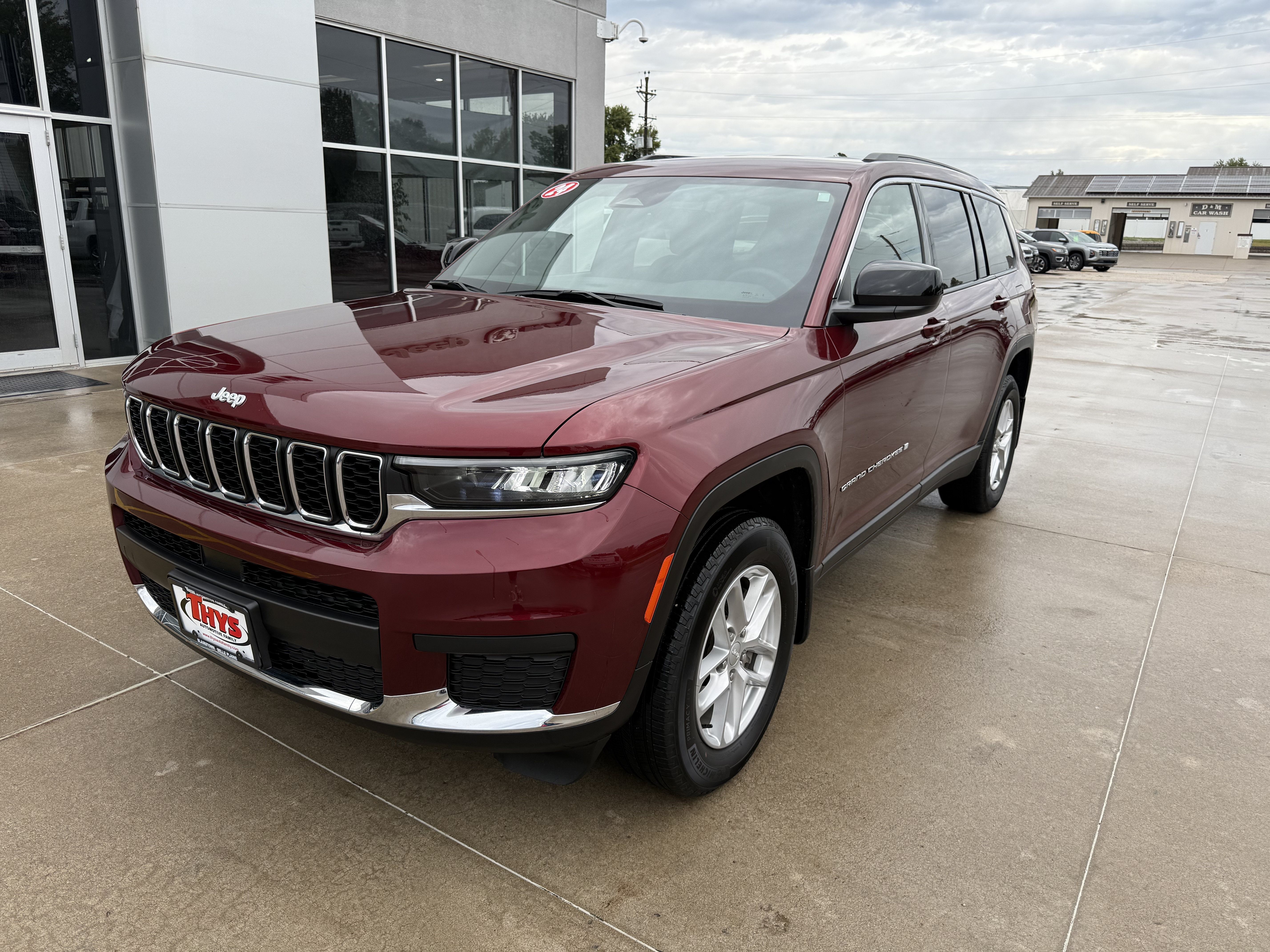 Used 2024 Jeep Grand Cherokee L Laredo w/ Luxury Tech Group I AWD/4WD image 33