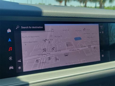 Used 2025 Porsche Macan image 23