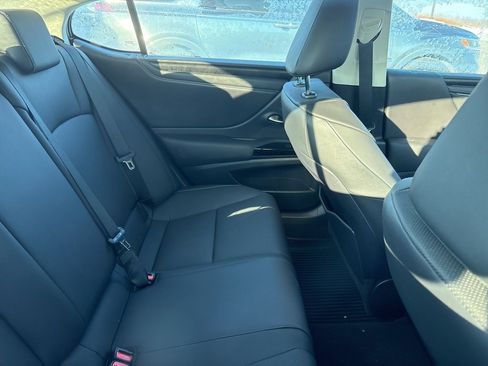 Used 2023 Lexus ES 350 w/ Premium Package image 21
