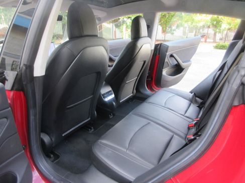 Used 2017 Tesla Model 3 Standard Range RWD image 30