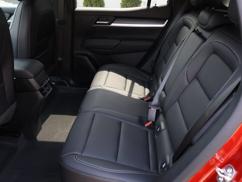 New 2027 GMC Terrain Elevation w/ Elevation Premium Package AWD/4WD image 16