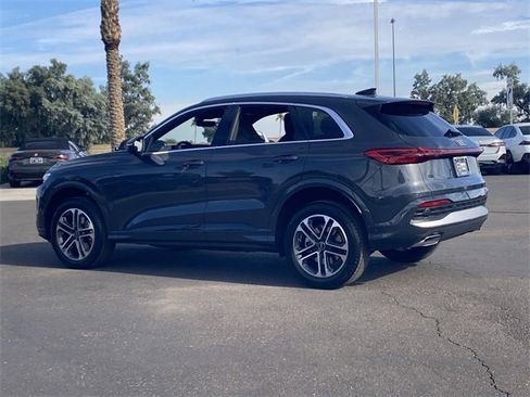 Used 2025 Audi Q5 Premium Plus image 9