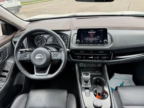 Used 2023 Nissan Rogue SL AWD/4WD image 17
