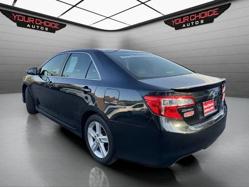 Used 2012 Toyota Camry SE image 4