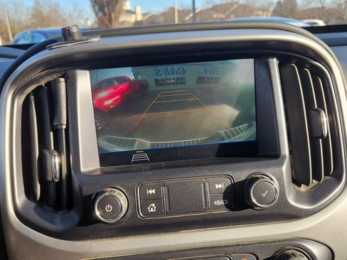 Used 2022 Chevrolet Colorado LT w/ Fleet Safety Package image 23