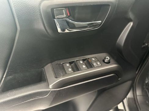 Used 2020 Toyota Tacoma TRD Sport image 24