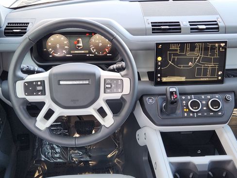 Certified 2025 Land Rover Defender 130 S image 27