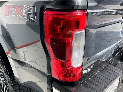 Used 2019 Ford F250 Lariat w/ Lariat Value Package AWD/4WD image 23