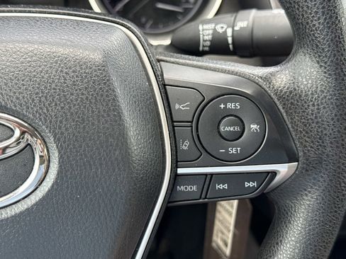 Used 2023 Toyota Camry LE image 19