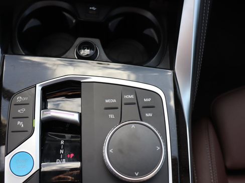 Certified 2024 BMW i4 eDrive40 w/ M Sport Package image 24