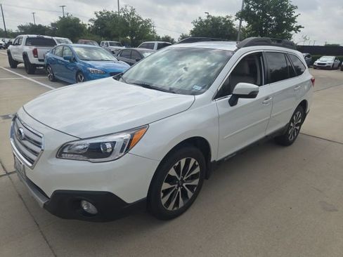 Used 2017 Subaru Outback 2.5i Limited image 6