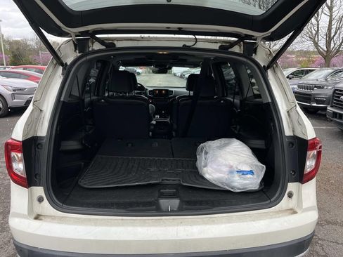 Used 2019 Honda Pilot Touring image 12