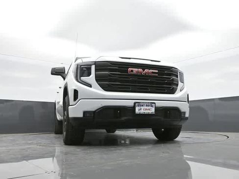 New 2025 GMC Sierra 1500 Elevation image 70