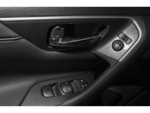 Used 2015 Nissan Altima 3.5 SL FWD image 21