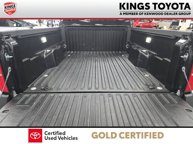 Used 2025 Toyota Tacoma SR AWD/4WD image 8