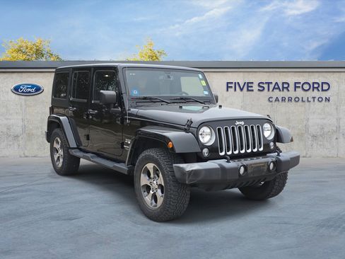 Used 2018 Jeep Wrangler Unlimited Sahara image 1
