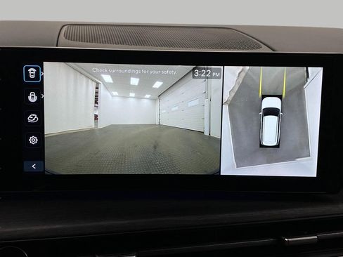 Used 2025 Hyundai Santa Fe Limited image 25