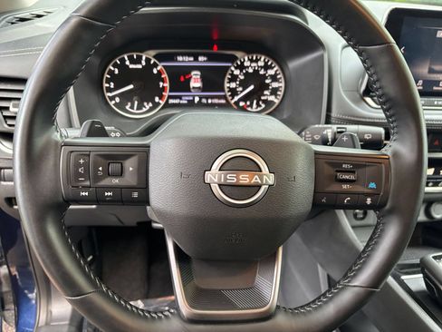 Used 2025 Nissan Rogue SV FWD image 29