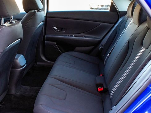 Used 2023 Hyundai Elantra SEL image 34