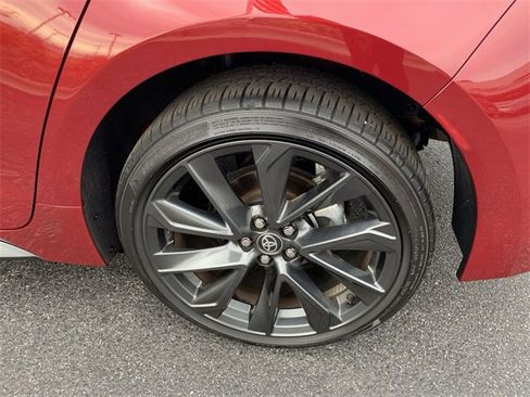 Used 2025 Toyota Corolla SE image 33