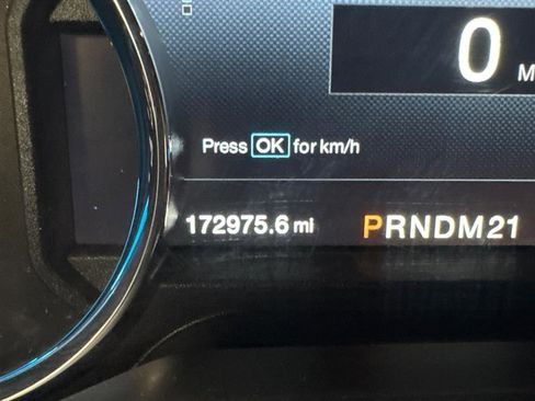 Used 2015 Ford F150 Lariat w/ Equipment Group 502A Luxury AWD/4WD image 16