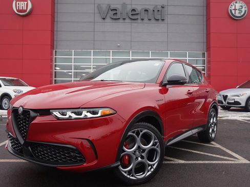 New 2024 Alfa Romeo Tonale Veloce image 1