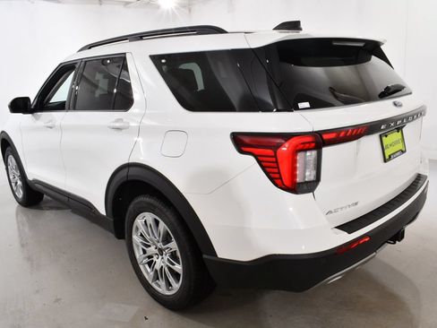 New 2026 Ford Explorer Active w/ Active Comfort Package AWD/4WD image 15