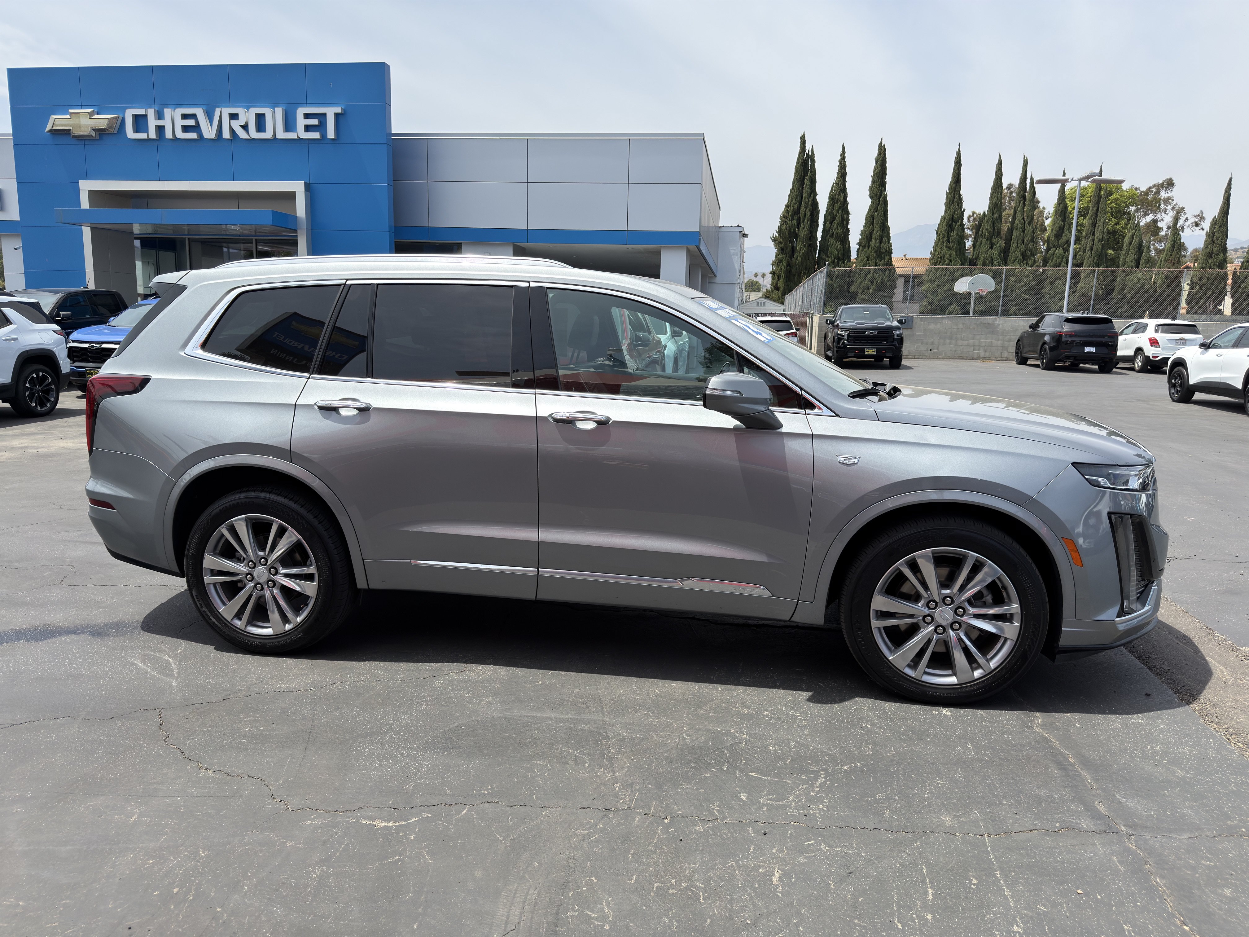 Used 2024 Cadillac XT6 Premium Luxury AWD/4WD image 9