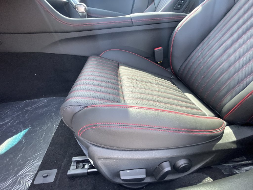 Used 2025 Genesis G70 2.5T w/ Sport Prestige Package RWD image 23