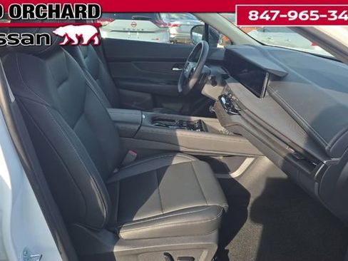 Used 2025 Nissan Murano SV image 7