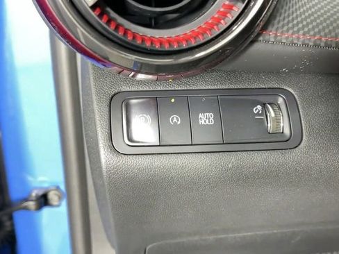 New 2025 Chevrolet Equinox RS image 28