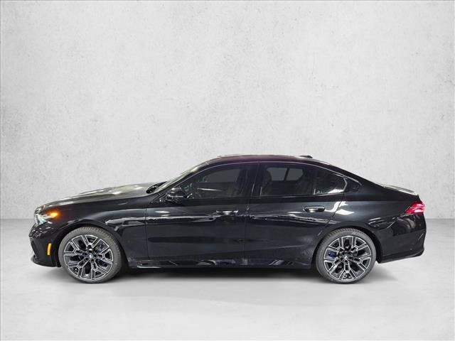 Used 2027 BMW 530i w/ M Sport Package RWD image 5