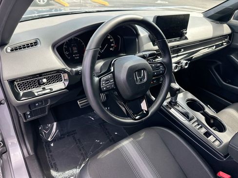 Used 2023 Honda Civic Sport image 9