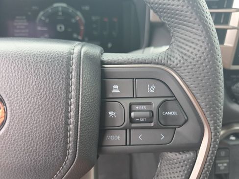 Used 2026 Toyota Tundra Limited AWD/4WD image 20